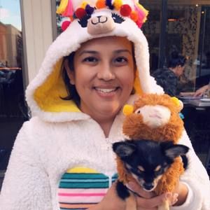 Meet your Posher, Beatriz